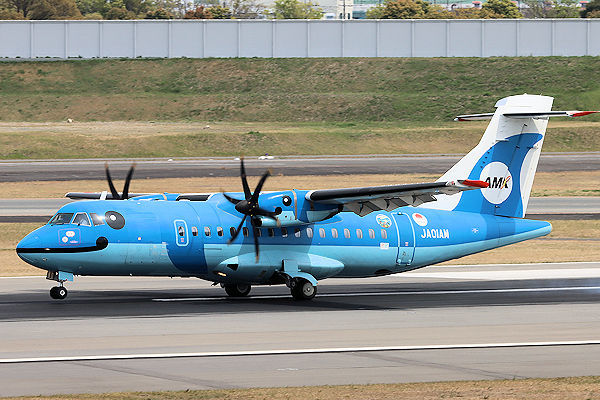 天草エアライン ATR 42 (JA01AM) 