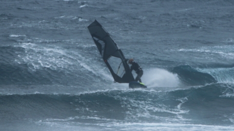 okinawa windsurfing wave 沖縄　ウインドサーフィン