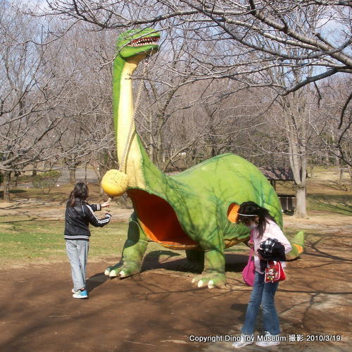 茨城県・八坂公園の恐竜たち