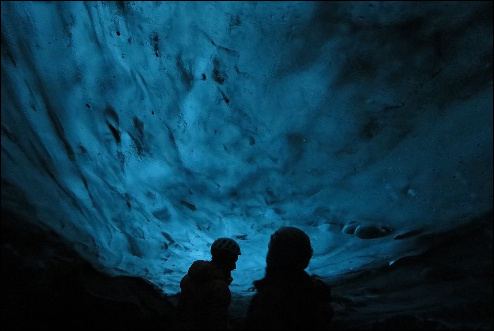 （２４）アイスケーブ/氷河の中はブルーでクリスタル＠アイスランド/Breiðamerkurjökull