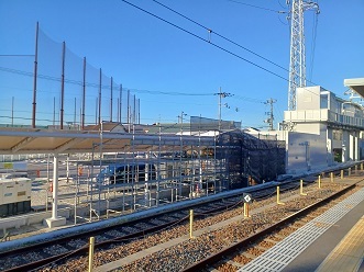 東貝塚駅の工事